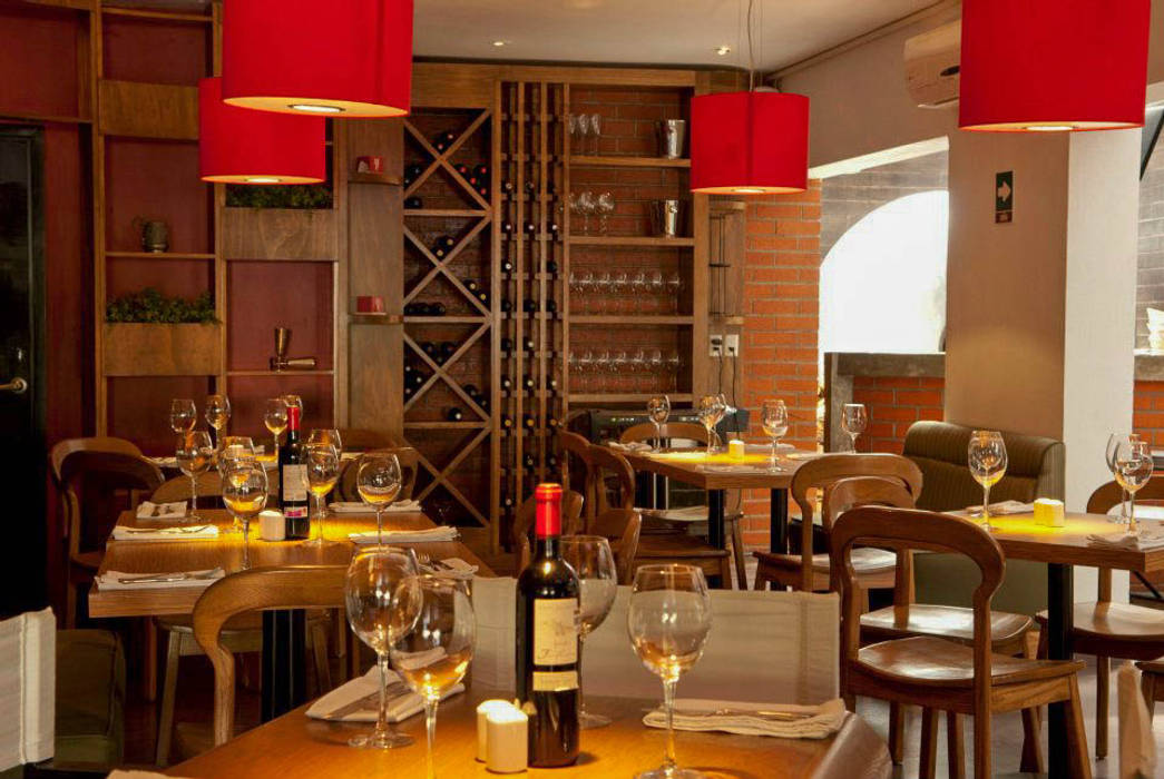 Espaços de restauração rústicos por diseño de restaurantes y bares