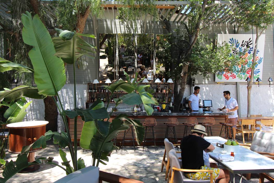 Open Air Bar, Orkun Indere Interiors Orkun Indere Interiors Vườn phong cách nhiệt đới