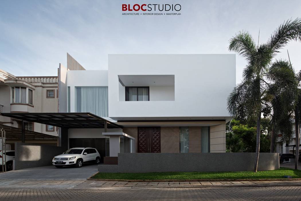 PIKtangular House BlocStudio Rumah tinggal