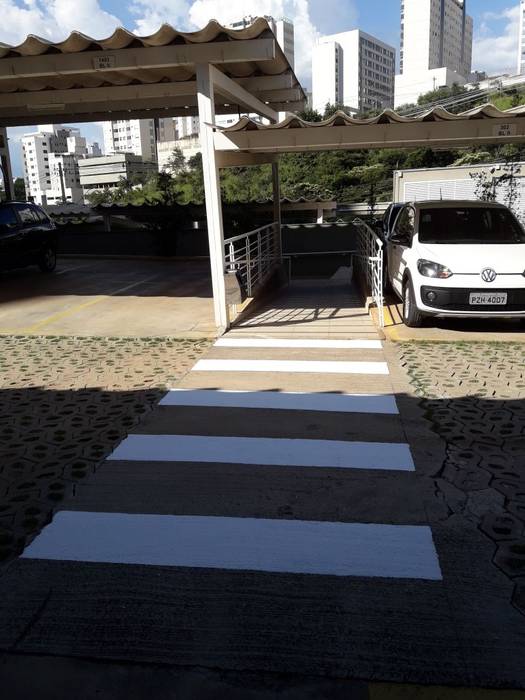 Pintura Condomínio Vesper Grand Park, INNOVA PINTURA INNOVA PINTURA Double Garage