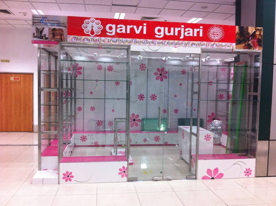 Gurjari Art & Craft Showroom Emporium , Designclick Designclick Espacios comerciales Aeropuertos