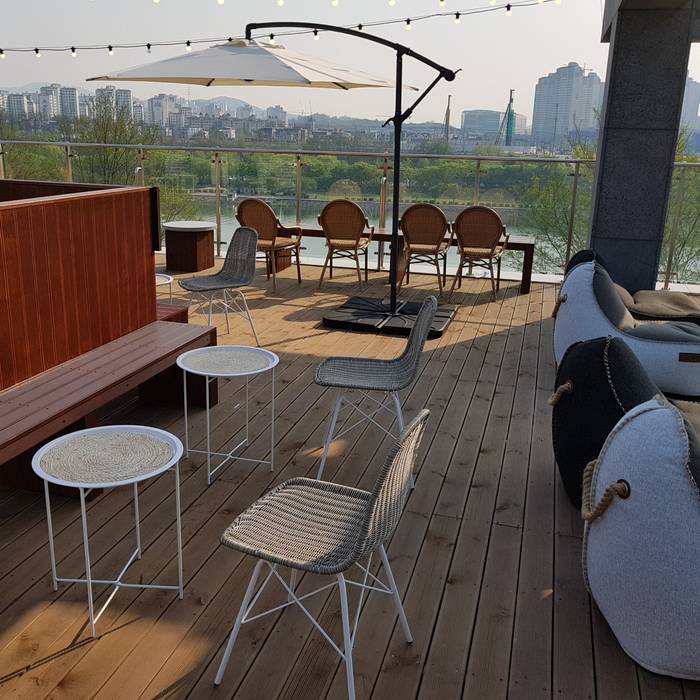 소진담, 캐러멜라운지 캐러멜라운지 Roof terrace