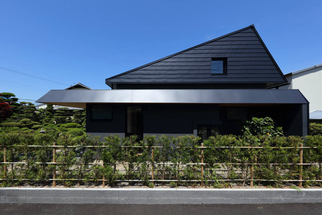 ZUSHI, （株）建築デザイン研究所 （株）建築デザイン研究所 Roof