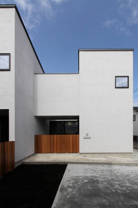 ｕ建築設計室 Single Family Home White Homify