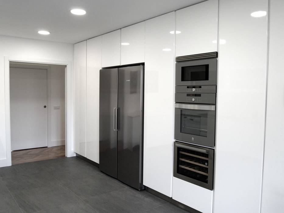 Reforma integral de piso en Chamartin, Reformmia Reformmia Kitchen