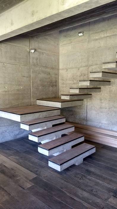 homify Stairs Reinforced concrete