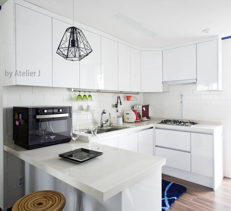 원 포인트로 20년된 20평대 아파트 리모델링 하기, Atelier J Atelier J Kitchen units