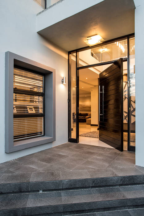 Inso's Aluminium Doors Inso Architectural Solutions Modern style doors Aluminium/Zinc
