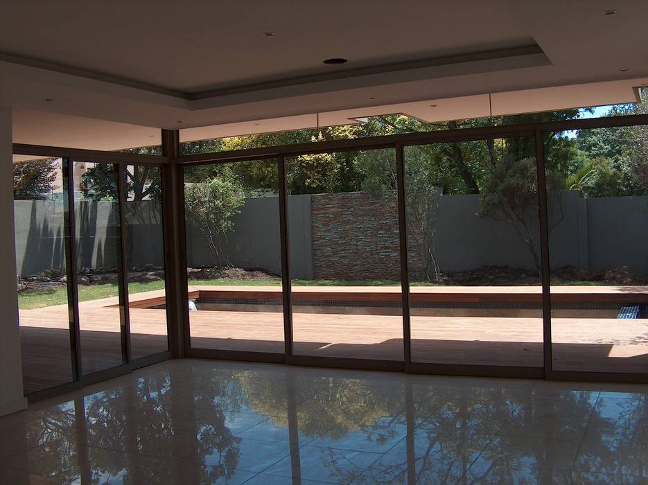 Inso's Aluminium Doors Inso Architectural Solutions Modern style doors Aluminium/Zinc aluminium,aluminium doors,aluminium jhb,aluminium suppliers,aluminium product,aluminium frame