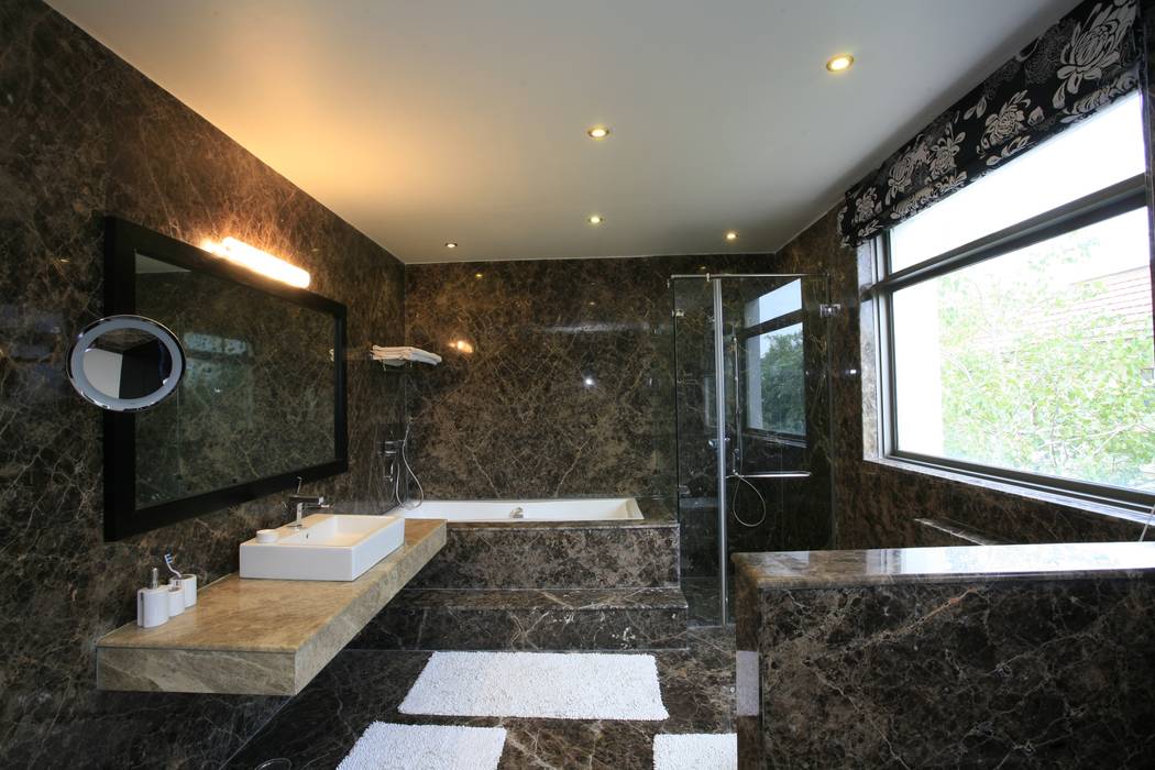 Prateek & Shivangi - Couple Room Interior, tcrproject tcrproject Scandinavian style bathroom Marble scandavian bathroom,ultra modern bathroo,lavish bathroom desi,luxury Italian marbl,highend bathroom,bathroom design,bathroom interior de