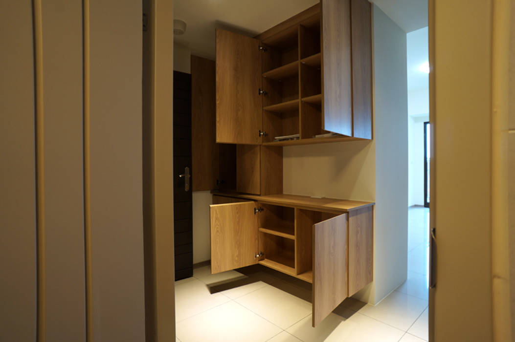 客廳/玄關, ISQ 質の木系統家具 ISQ 質の木系統家具 現代風玄關、走廊與階梯