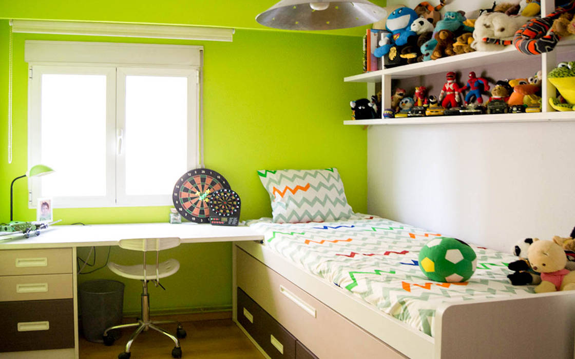 DORMITORIO INFANTIL - PUESTA A PUNTO VIVIENDA SITUADA EN VALENCIA Le Coquelicot Atelier Dormitorios infantiles de estilo colonial