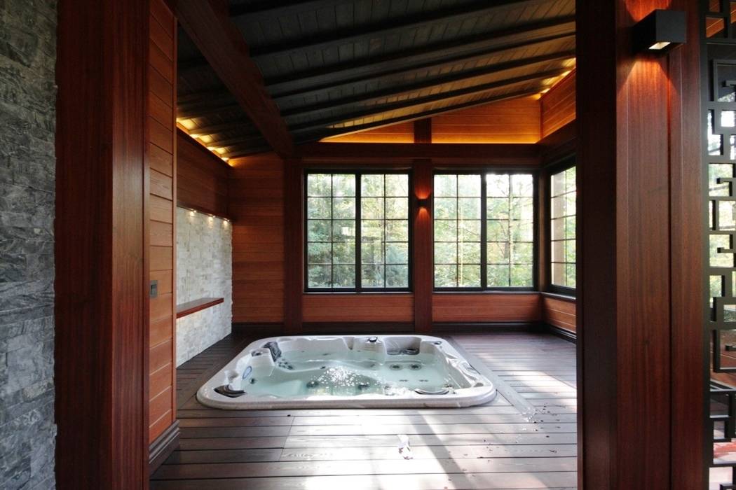 Casa de vacaciones y Spa en estilo japonés, Studio B&L Studio B&L Piscinas desbordantes Madera maciza Multicolor piscina de interior,moderno,asiatico,viga de madera,piso de madera