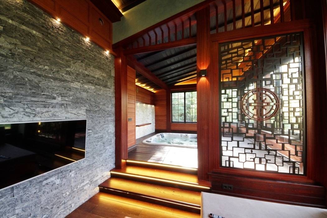 Casa de vacaciones y Spa en estilo japonés, Studio B&L Studio B&L Asian style spa Solid Wood Multicolored