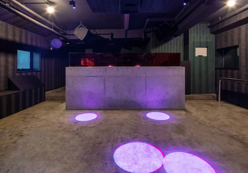 FAUST & TANZ BAR, ARTEFACT ARTEFACT Commercial spaces Bars & clubs