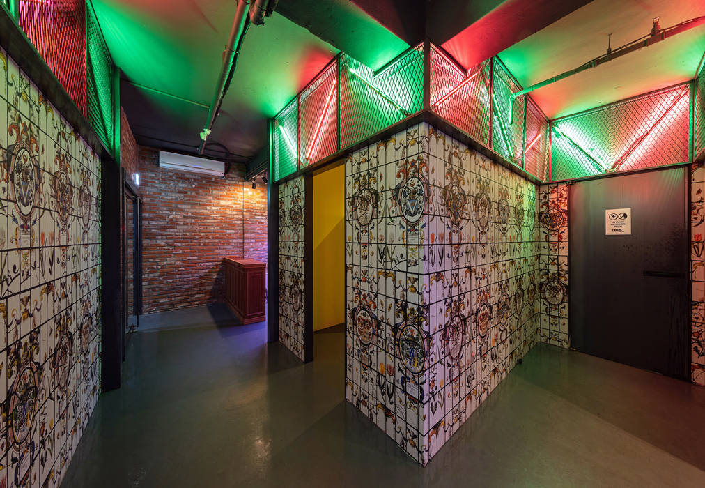 FAUST & TANZ BAR, ARTEFACT ARTEFACT Espacios comerciales Bares y clubs