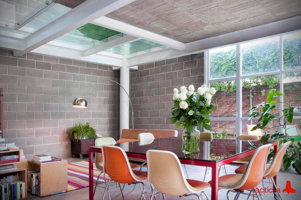 homify Industrial style dining room Bricks