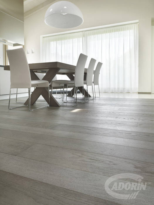 Parquet Rovere Carta da Zucchero Cadorin Group Srl - Italian craftsmanship production Wood flooring and Coverings Sala da pranzo moderna Legno Effetto legno pavimento in legno,parquet,rovere