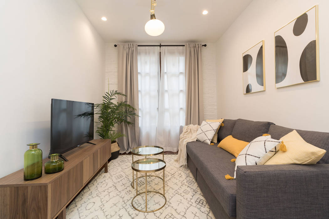 Decoración y Home Staging de piso para alquiler en Logroño, Become a Home Become a Home غرفة المعيشة