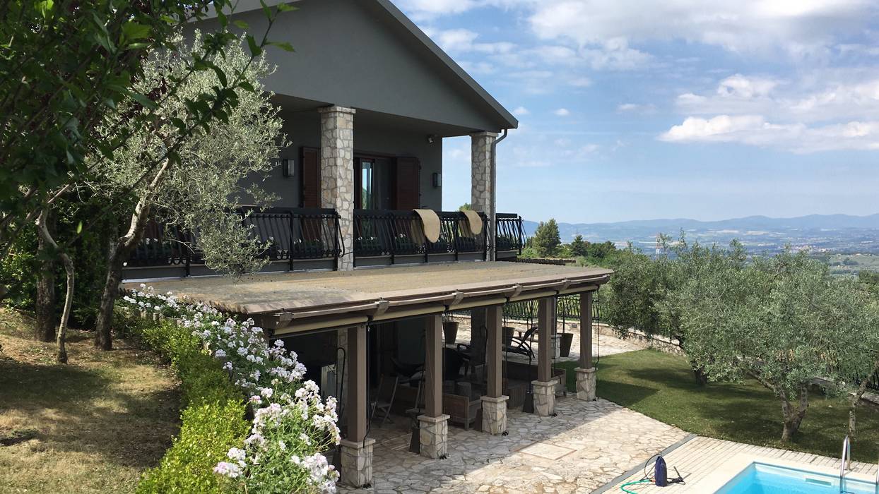 Pergola bio-climatica per villa privata a Terni, Zanzotti Design Zanzotti Design Conservatory