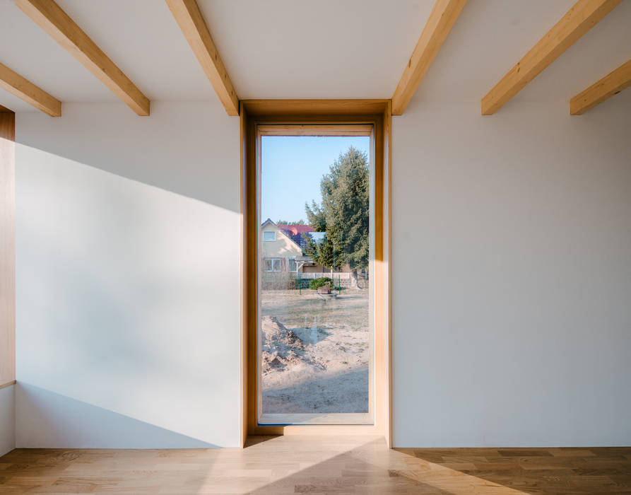 Bestensee - Extension of an One-Family-House, JAN RÖSLER ARCHITEKTEN JAN RÖSLER ARCHITEKTEN Ventanas de madera