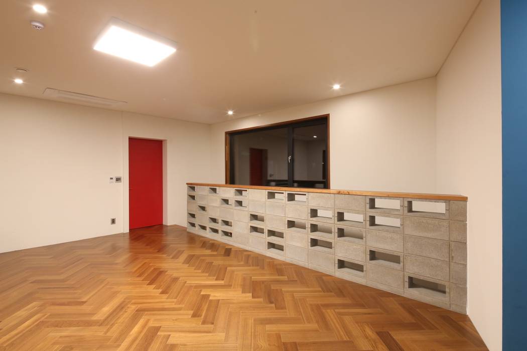 지산발트 하우스 지우, 인문학적인집짓기 인문학적인집짓기 Moderne Wohnzimmer