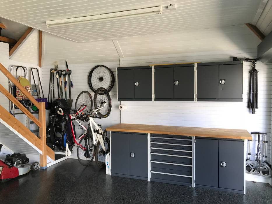 Garageflex Case Study of a Fantastic Garage Makeover in Hertfordshire Garageflex 차고 garageflex,garage,storage,golf,wheel,bike,cycling,flooring,resin,wall storage,shed