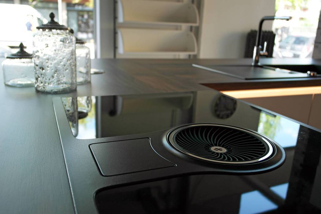 le nostre cucine esposte, stil mobil stil mobil Nhà bếp phong cách hiện đại Bench tops