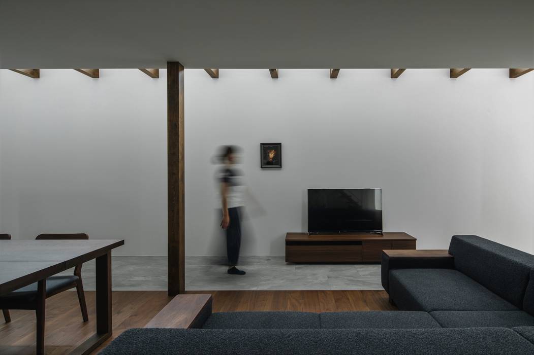 ishibehigashi house, ALTS DESIGN OFFICE ALTS DESIGN OFFICE Modern Corridor, Hallway and Staircase