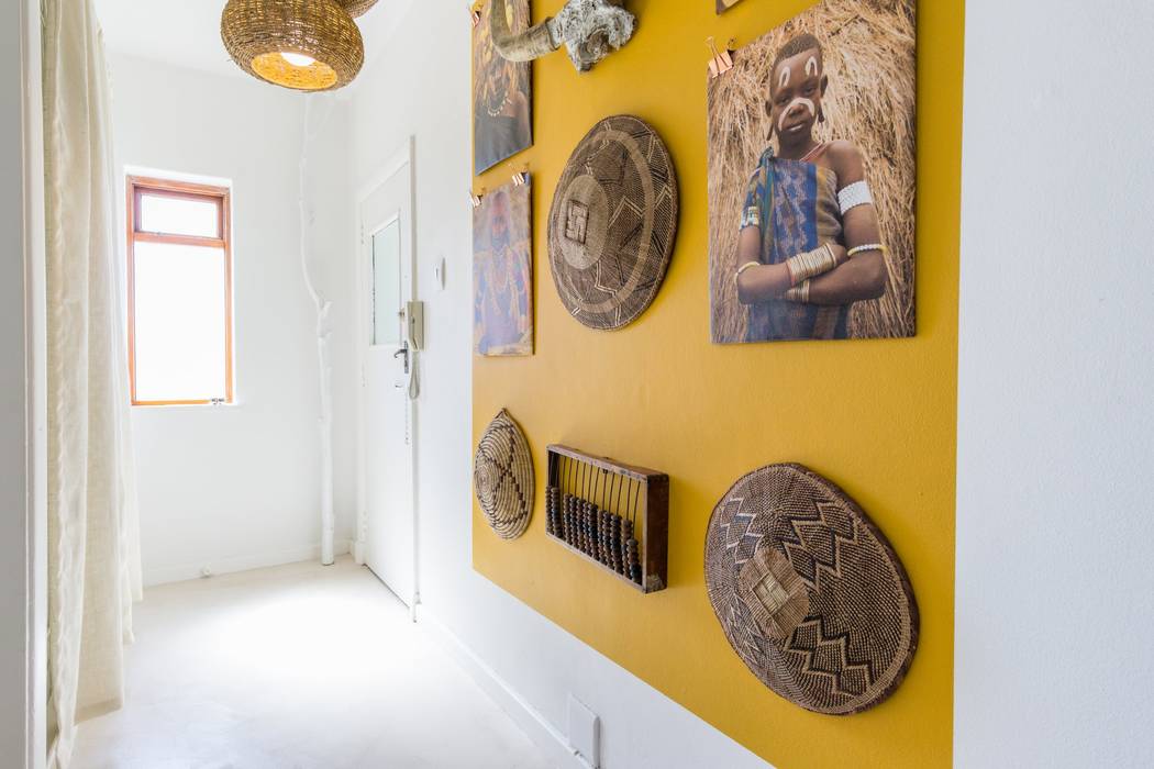 Beach Retreat, Studio Do Cabo Studio Do Cabo Eclectic style corridor, hallway & stairs