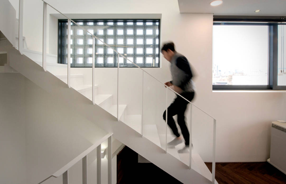 See-through Building 시스루 빌딩, HBA-rchitects HBA-rchitects Stairs