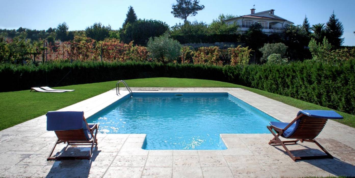 4 espaços para uma piscina em aço, Soleo Soleo Garden Pool