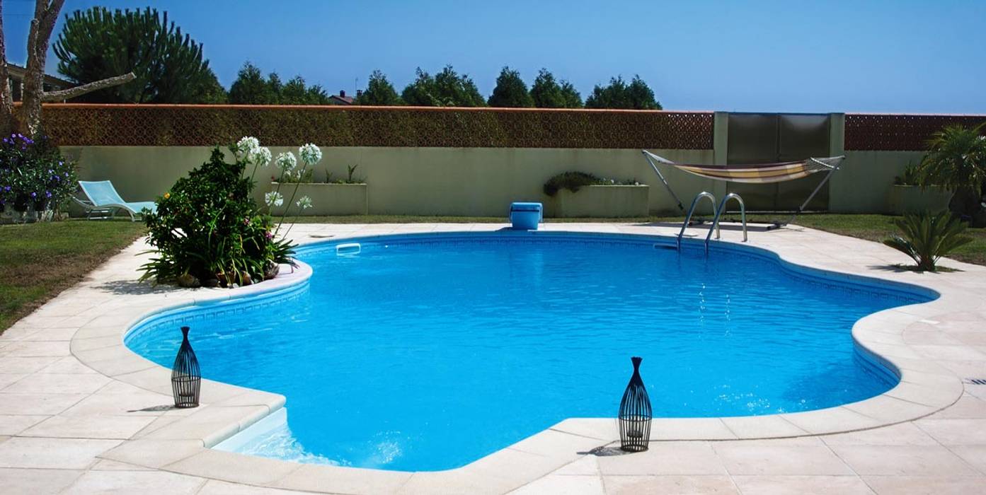 4 espaços para uma piscina em aço, Soleo Soleo Garden Pool