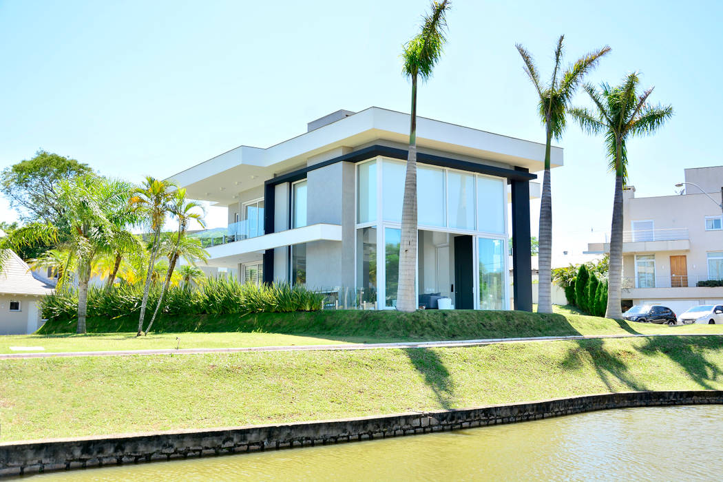 Casa IG, ANDRÉ PACHECO ARQUITETURA ANDRÉ PACHECO ARQUITETURA Einfamilienhaus Ziegel