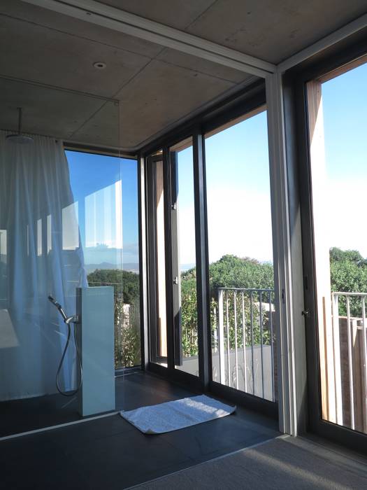 Main En-Suite Shower Van der Merwe Miszewski Architects Modern bathroom Granite shower,glass,granite tiles,views