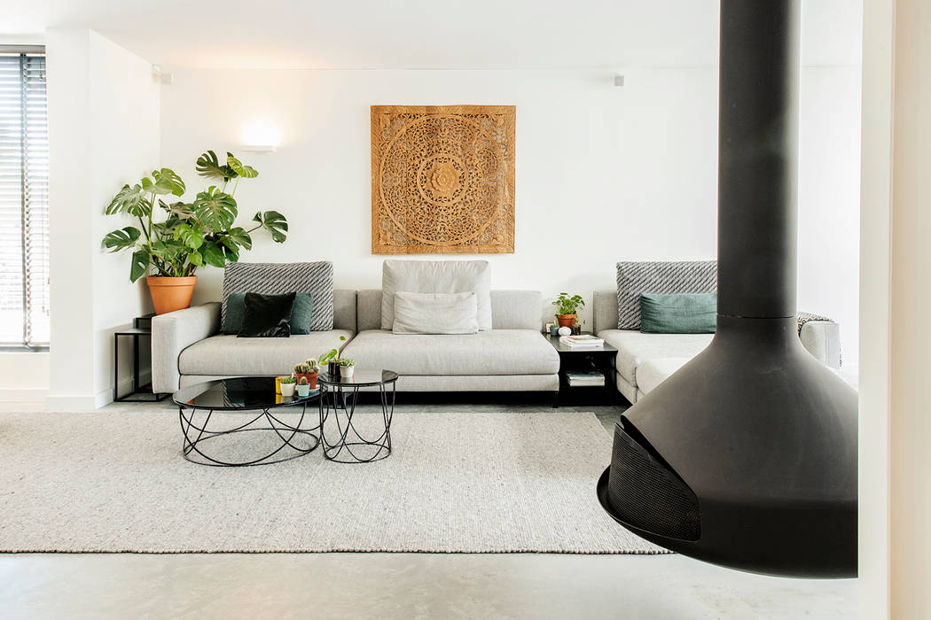 Stoere loft sfeer, Jolanda Knook interieurvormgeving Jolanda Knook interieurvormgeving Eclectic style living room Concrete