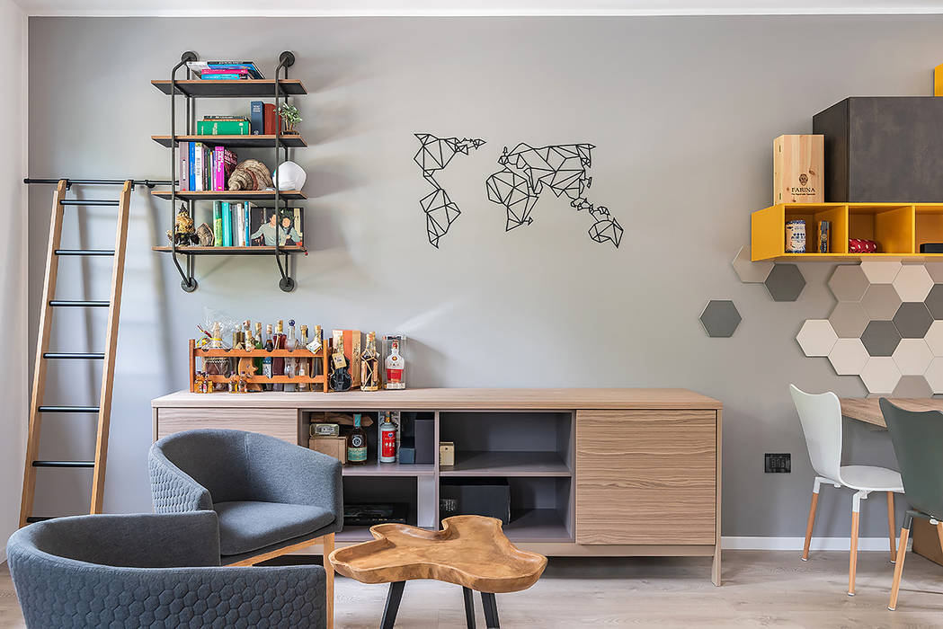 Ristrutturazione appartamento di 200 mq a Udine, S. Paolo, Facile Ristrutturare Facile Ristrutturare Living room Shelves