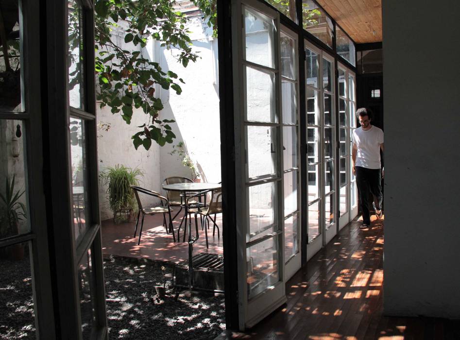 Casa Santa Isabel, Crescente Böhme Arquitectos Crescente Böhme Arquitectos Casas de madeira Vidro