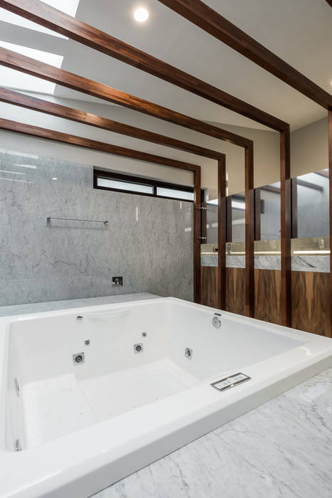 Casa OB, 2M Arquitectura 2M Arquitectura 現代浴室設計點子、靈感&圖片
