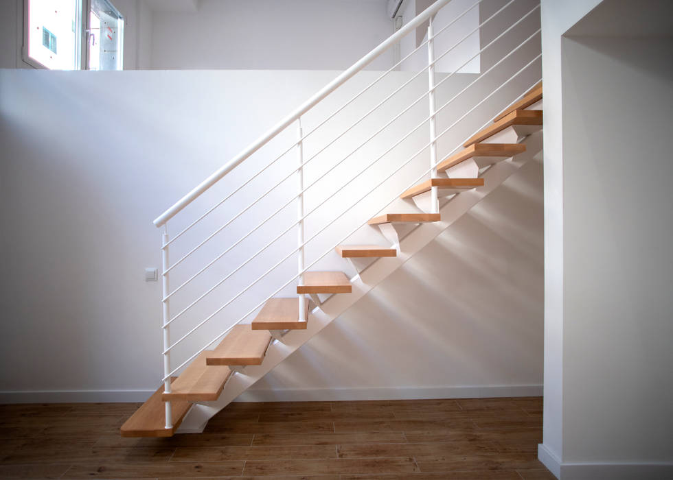 Escalera de madera Grupo Inventia Escaleras Madera Acabado en madera escaleras,escaleras de madera,peldaños,baranda