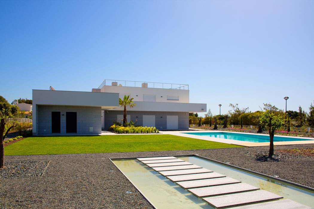 Villa Persepolis, Jardíssimo Jardíssimo Front garden