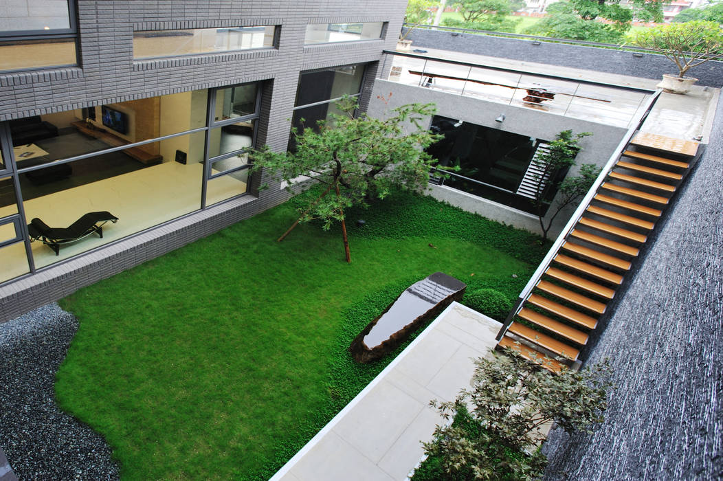 外觀整建 SF House, 黃耀德建築師事務所 Adermark Design Studio 黃耀德建築師事務所 Adermark Design Studio Minimalist style garden