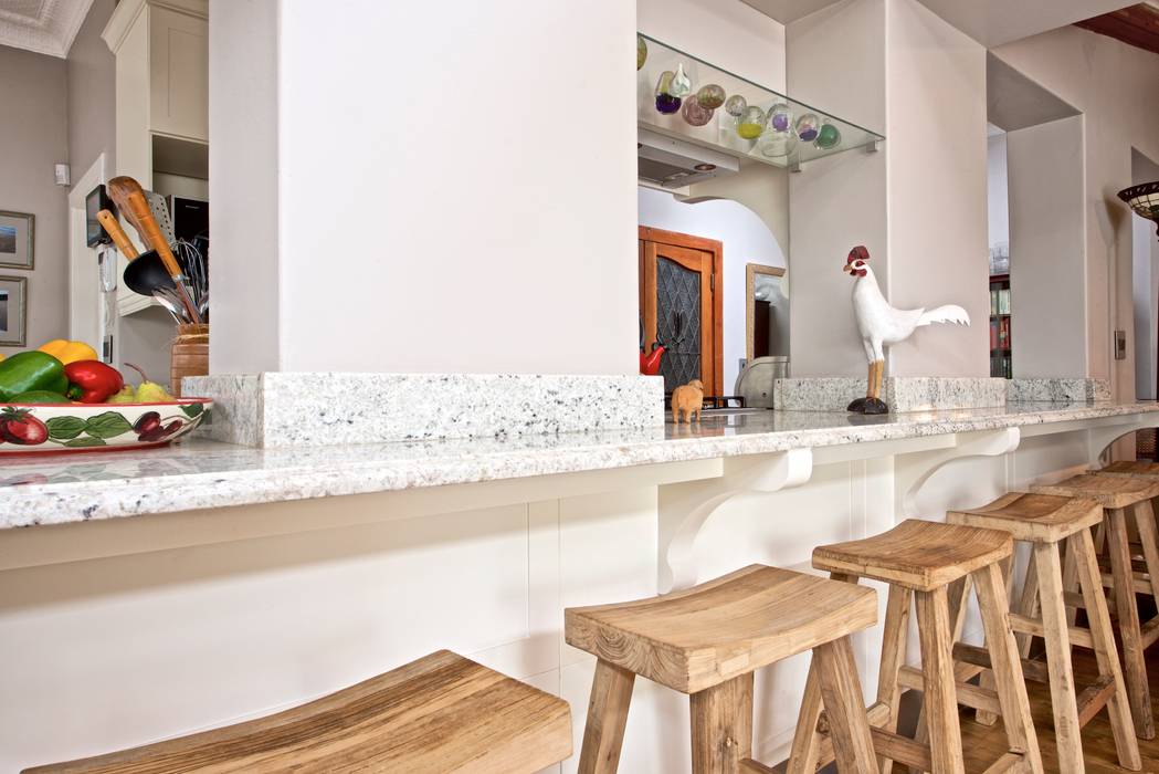 Kitchen counter top Oksijen ครัวบิลท์อิน แผ่น MDF bar chairs,island counter,rooster,glass paper weights,white granite,granite counter,elm wood,elm wood chairs,chinese,chinese antiques,farmstyle,farmstyle kitchen