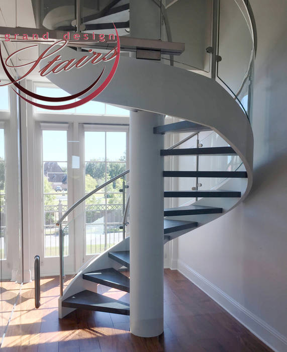 Glass Spiral Staircase in Louisiana – New Office Grand Design Stairs Powierzchnie handlowe Przestrzenie biurowe i magazynowe