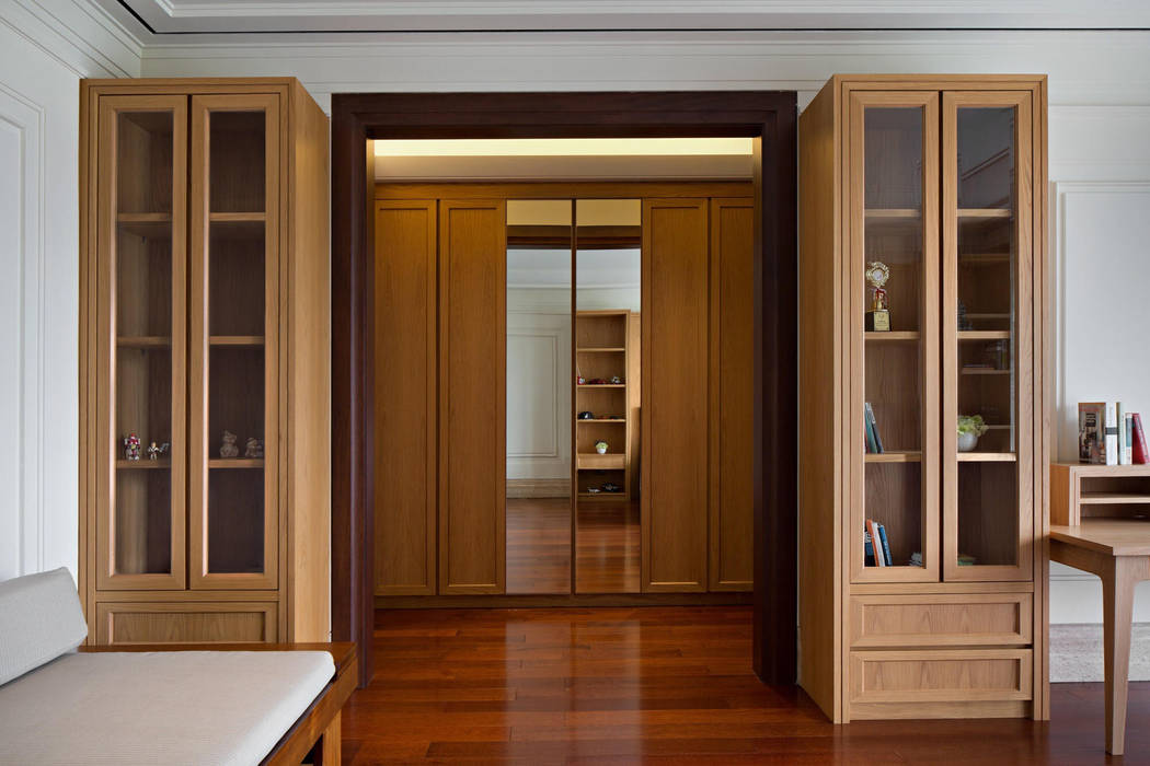 LP House, ARF interior ARF interior Ruang Ganti Klasik Kayu Wood effect