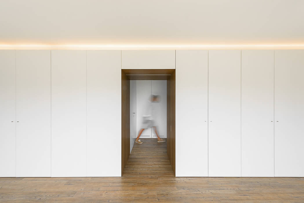 Casa 7Bicas, Guillaume Jean Architect & Designer Guillaume Jean Architect & Designer Corredores, halls e escadas minimalistas