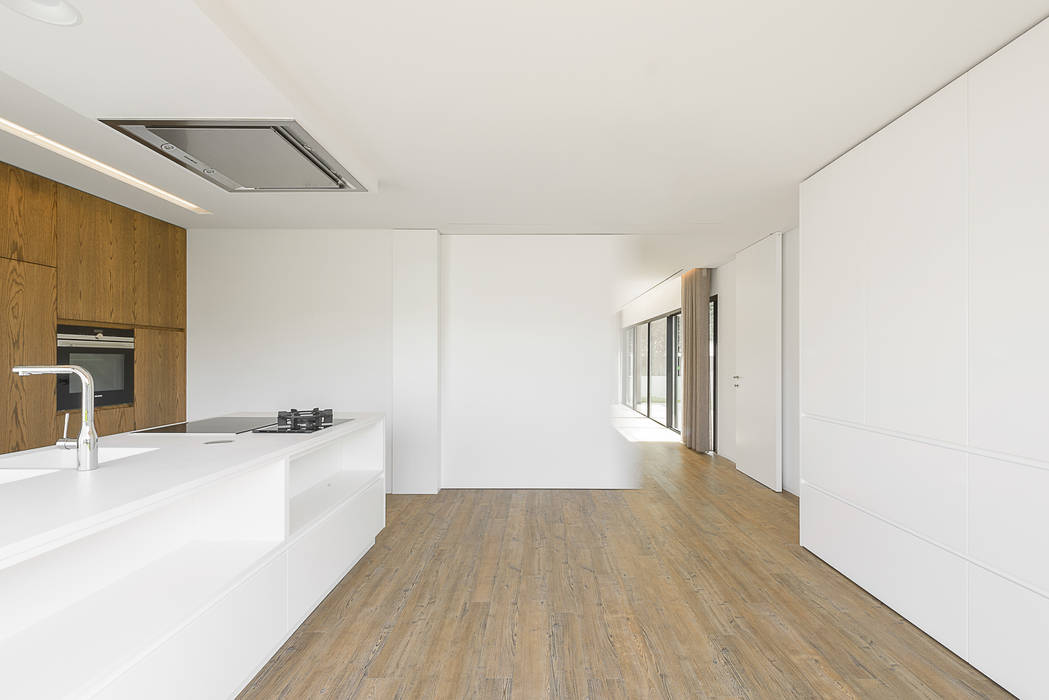 Casa 7Bicas, Guillaume Jean Architect & Designer Guillaume Jean Architect & Designer Armários de cozinha