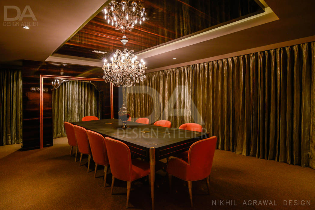 Conference Room with a dazzling chandelier Design Atelier Commercial spaces Offices & stores