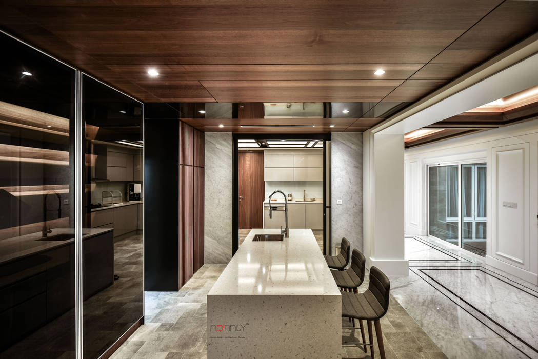 LUXURIOUS HOME, inDfinity Design (M) SDN BHD inDfinity Design (M) SDN BHD Built-in kitchens