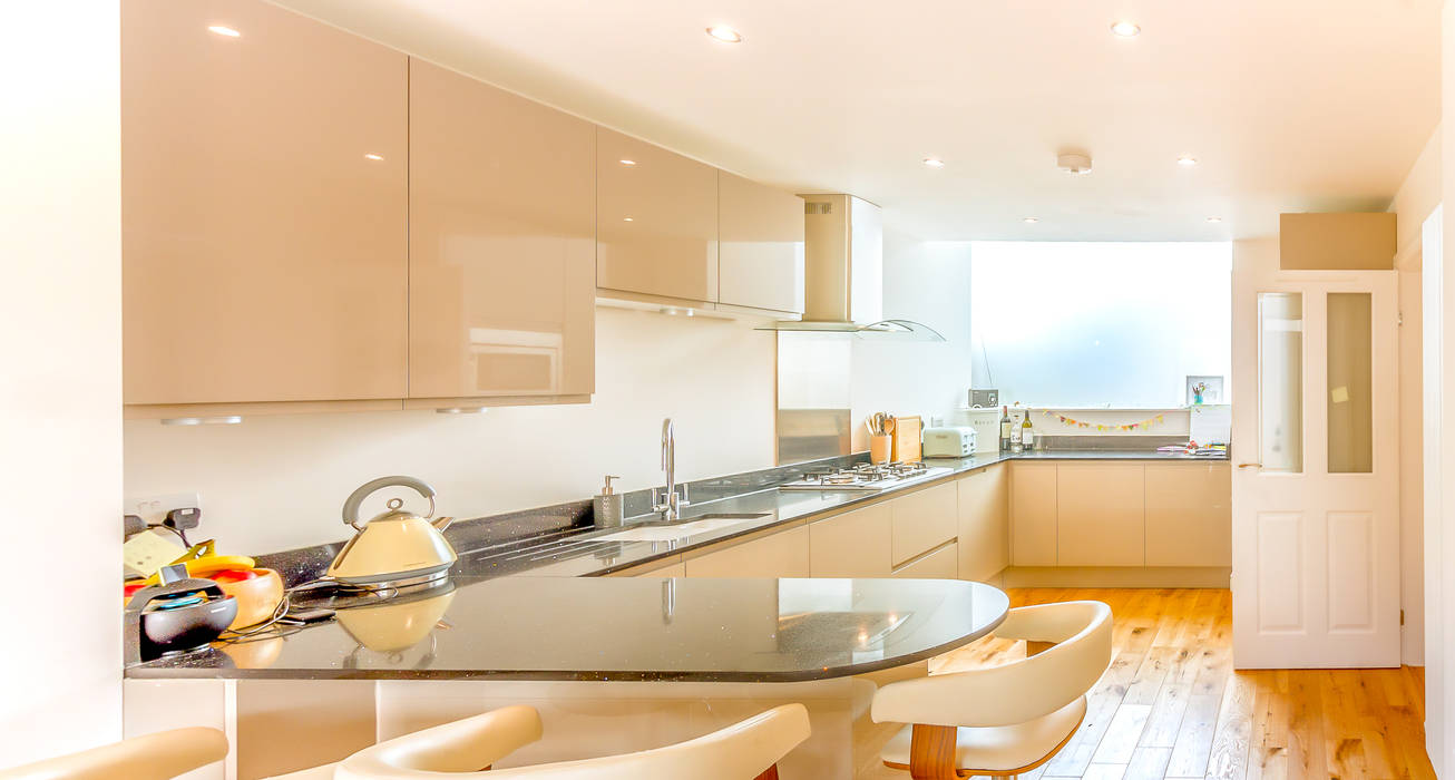 Huge North Facing Glazing Illuminating The Kitchen By Capital A Architecture Minimalist Homify